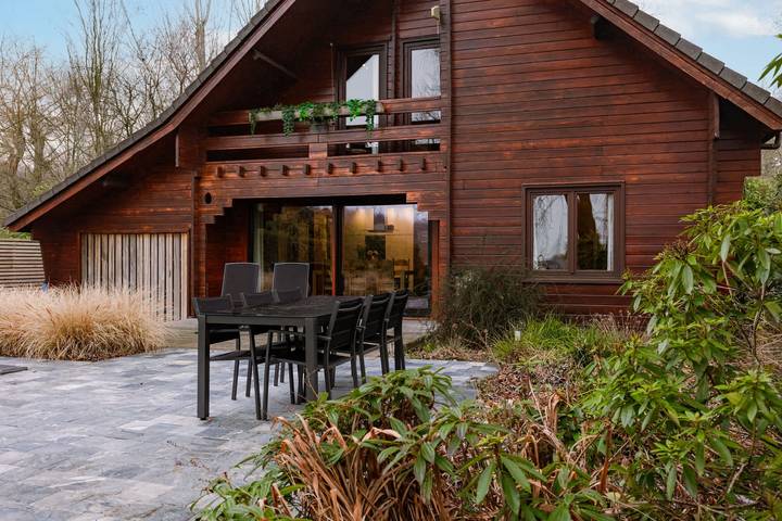 Ferienhaus für 5 Personen, mit Balkon und Garten, kinderfreundlich