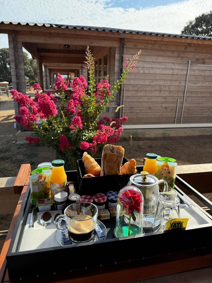 Bed and Breakfast for 2 personer med have in Occhiatana, Calvi Området