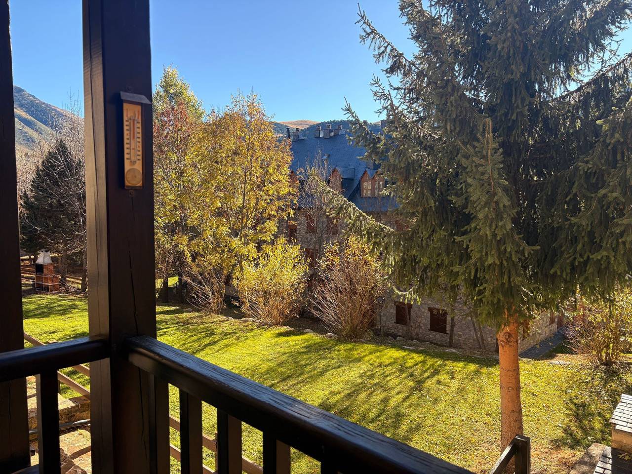 Appartement entier, Bergwohnung mit Kamin Aigüestortes 1 in Pla de l'Ermita, La Vall de Boí