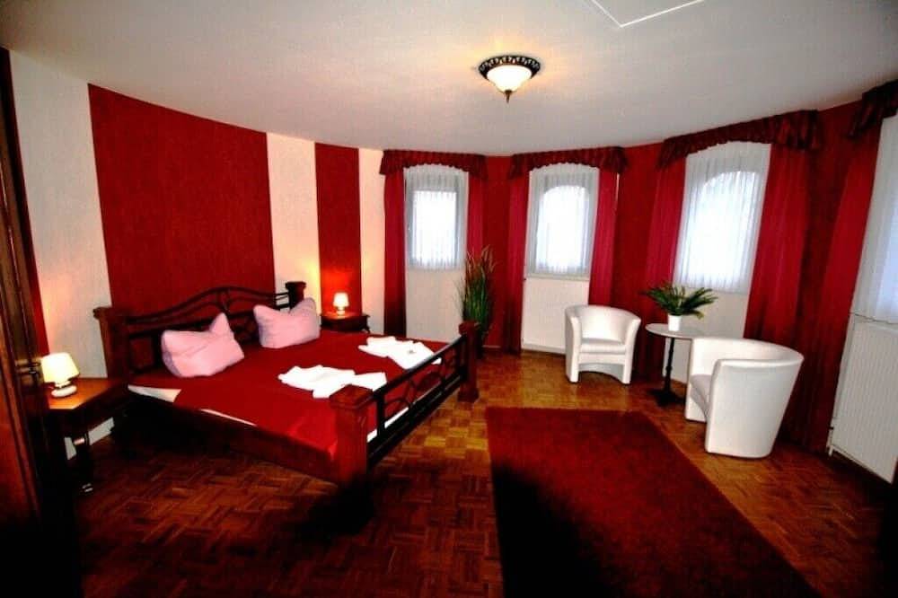 Haus mit Schwimmbad, familienfreundlich, Wellness in Sachsenhausen, Waldeck