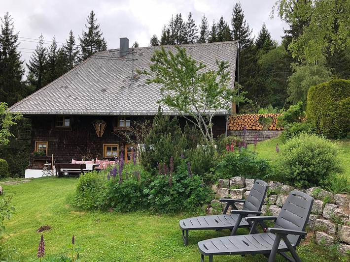 Ganze Ferienwohnung, Kanstingerhäusle  Ferienhaus - Nichtraucherferienhäusle, 140 qm, Gartenanlage, 3 Schlafräume, max. 9 Personen in Furtwangen, Mittlerer Schwarzwald