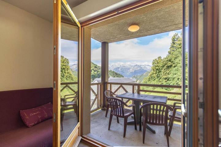 Gîte pour 4 personnes, avec balcon à Sers