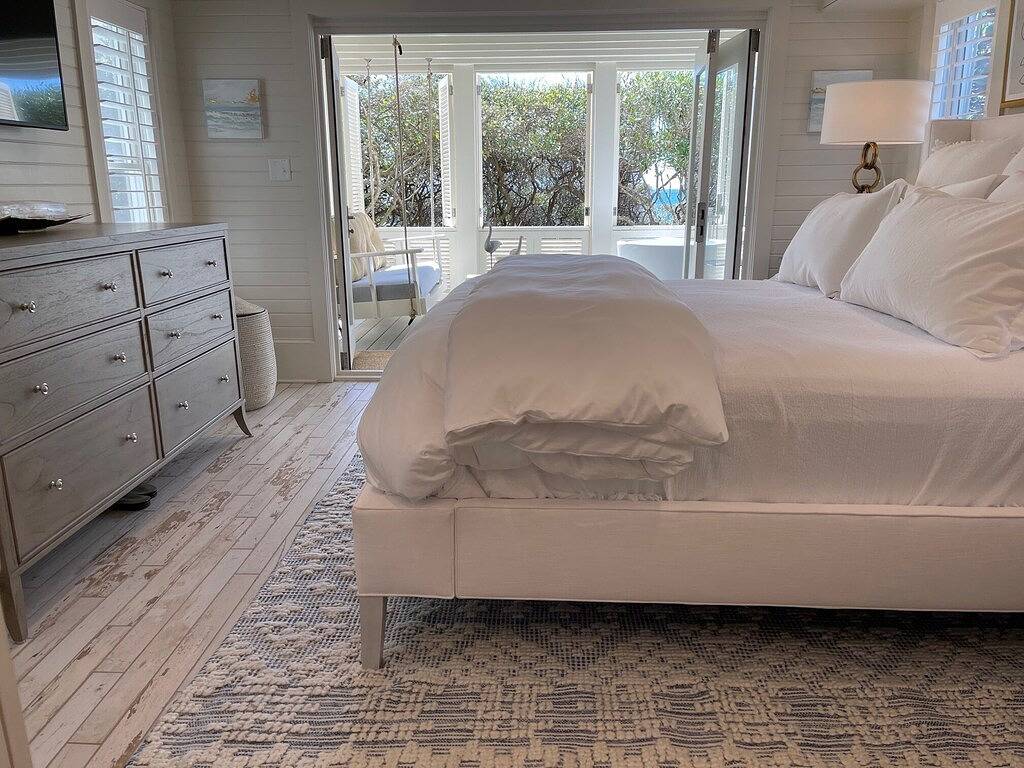 Gulf Front Seaside Iconic Honeymoon Cottage in Seaside, Seagrove Beach