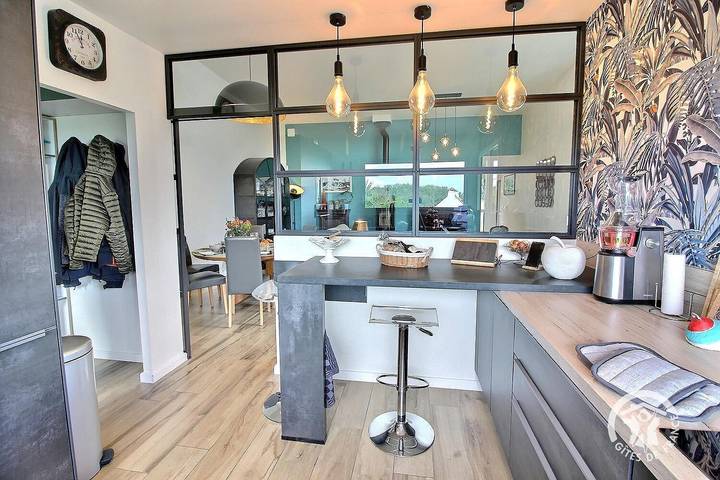 Gîte pour 6 personnes, avec jardin dans Plage Tresmeur - 4