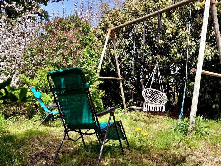 Maison d’hôte pour 3 personnes, avec jardin à Chenereilles