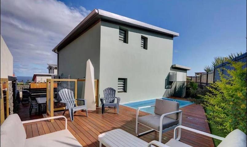 Location de vacances pour 6 personnes, avec piscine et terrasse dans Plage de Saint-Leu