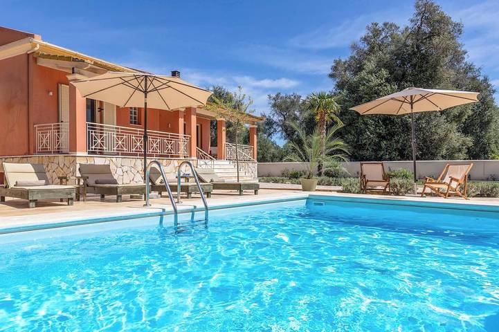 Villa for 7 people, with Balcony in Kavos