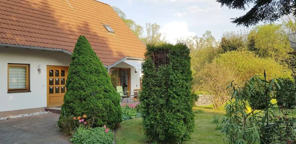 Ferienhaus für 6 Personen, mit Terrasse und Garten sowie Pool und Ausblick in Löbau - 2