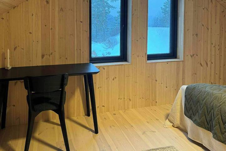 Nordische Designhütte mit Blick auf den See Toke in Drangedal