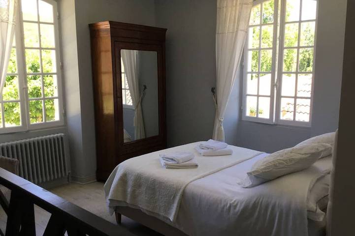 Location de vacances pour 2 personnes, avec Terrasse ainsi que Jardin et Piscine à Daglan - 2