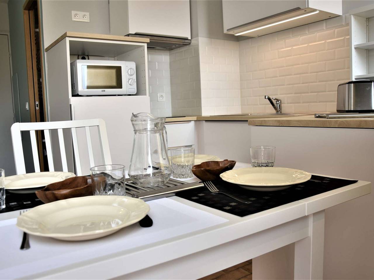 Appartement entier, Appartement 2 pièces rénové, climatisé, avec balcon et parking privé - 4 couchages, Gruissan in Gruissan (Ville), Gruissan