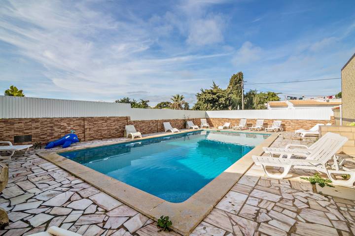 Holiday apartment for 6 people, with garden - 1