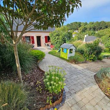 Gîte pour 8 personnes, avec jardin, animaux acceptés à Saint-Michel-en-Grève