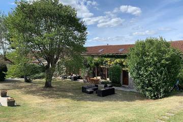 Gîte pour 8 personnes, avec piscine à Dolmayrac (Lot-et-Garonne)