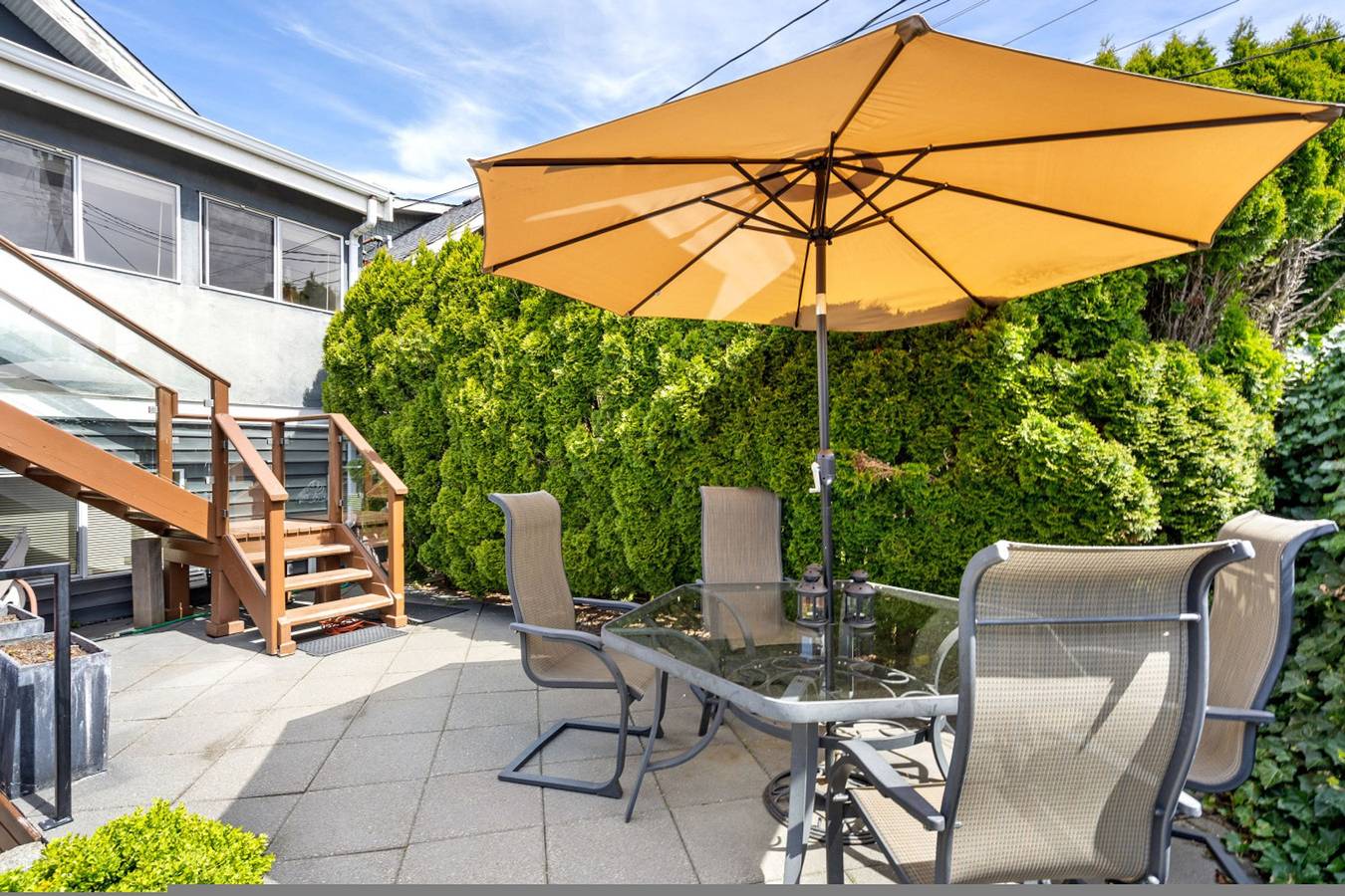 Elegant 3Br Family Home | Prime Vancouver Location in Vancouver, Columbia Britannica