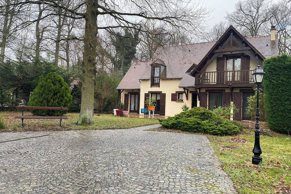 Une Chambre dans un maison in Villebon-sur-Yvette, Essonne