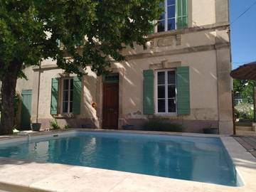 Cottage pour 2 personnes, avec piscine ainsi que terrasse et jardin à Mallemort