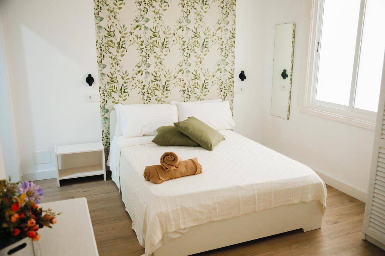 Parigi Hotel bed and Breakfast in Distrito Centro-Ifara, Santa Cruz de Tenerife