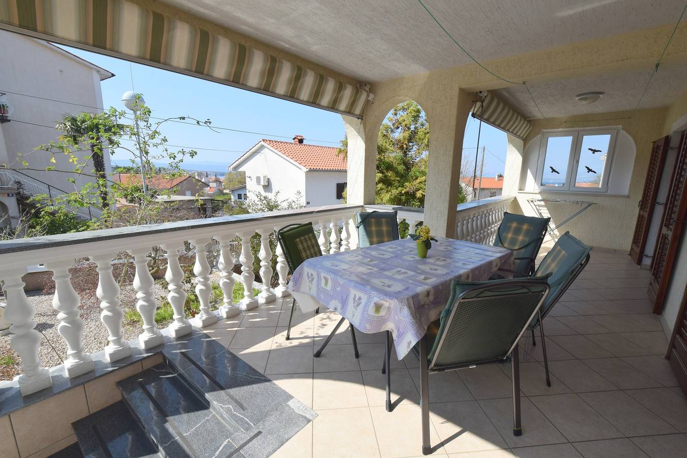 Entire apartment, Two bedroom apartment with terrace Malinska, Krk A-20417-b in Milcetici, Krk
