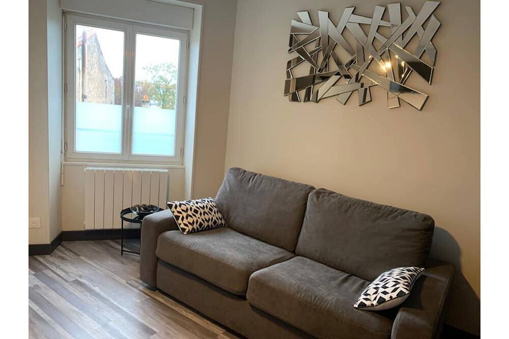 Entire apartment, 🌠Au Petit Chaleureux🌠 City center - Wi-Fi - free parking in Niort, Niort region