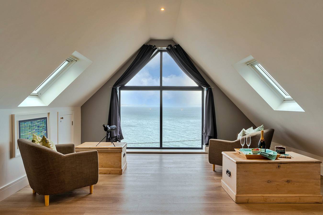 Beach House for 8 People in Cornwall, South West England