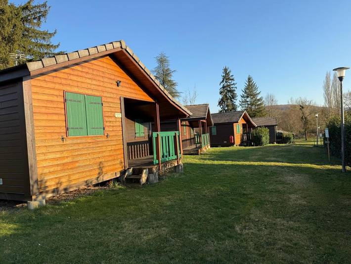 Camping pour 4 personnes, avec terrasse dans Nièvre - 3