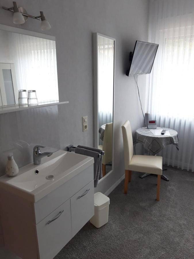 Ferienhaus für 2 Personen, mit Ausblick und Garten in Reichsburg Cochem - 2