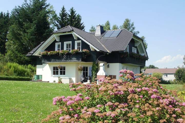 Ferienwohnung für 2 Personen, mit Terrasse und Garten sowie Sauna in Frauenwald