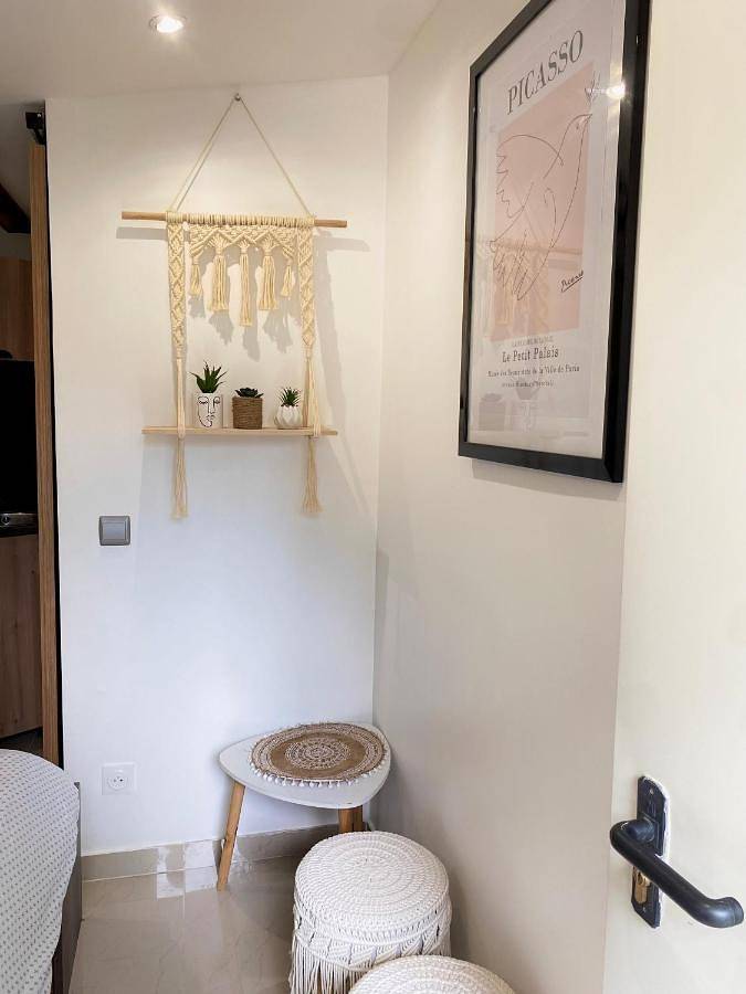 Gîte pour 2 personnes, avec jardin, animaux acceptés à Aubagne - 2