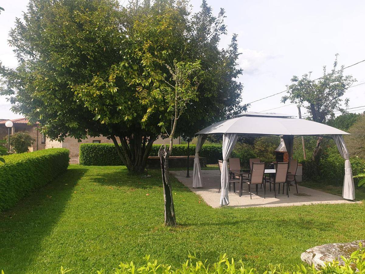Casa Rural Rectoral Santa Baia in Vilamarín, Ourense und Umgebung