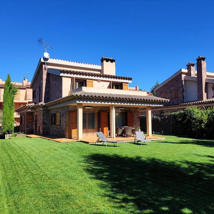 Location de vacances pour 10 personnes, avec vue et jardin, adapté aux familles à Prades (Espagne) - 2