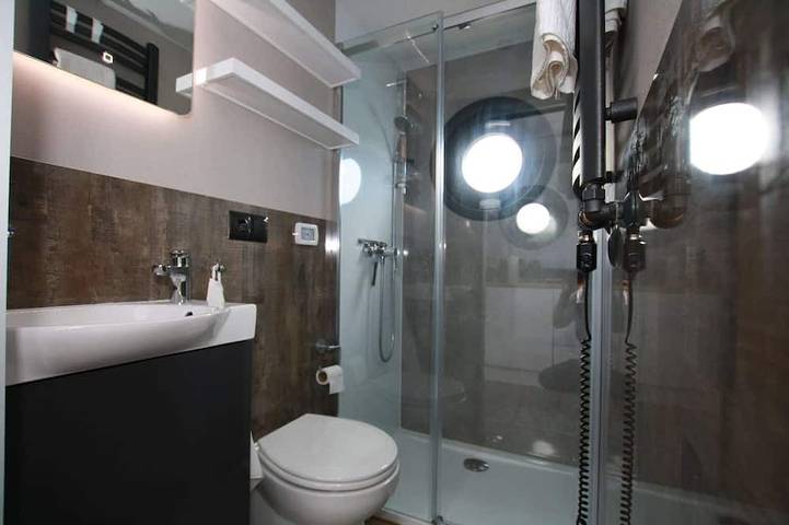 Hausboot für 2 Personen in Mecklenburgische Seenplatte - 4