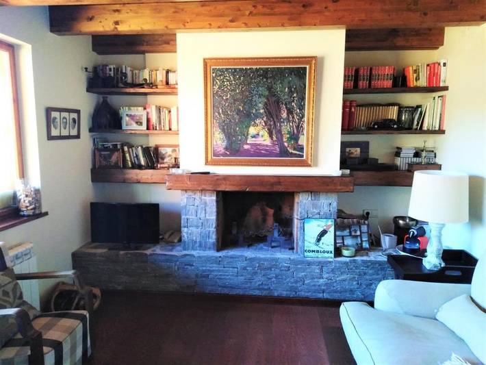 Apartamento vacacional entero, Apartamento 3 hab. con Chimenea, Piscina, Terraza y Wifi in Puigcerdá, Cerdanya