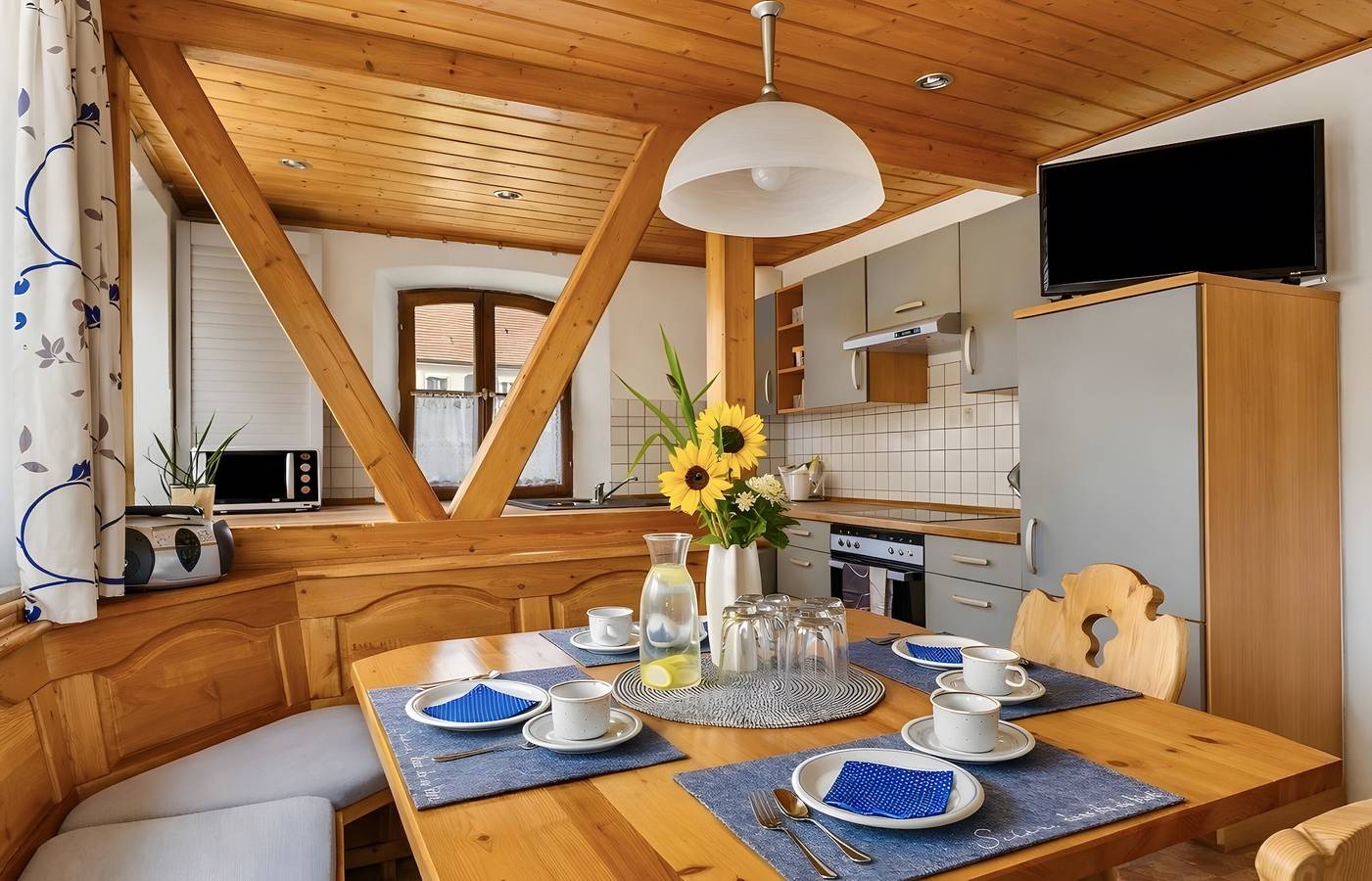 Ganze Wohnung, Alpaka Erlebnis – Ruhige Land-Auszeit mit Tierkontakt & Terrasse in Dinkelsbühl, Romantische Straße