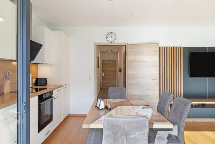 Ganze Wohnung, Apartment Little Alpenapart mit Bergblick, Balkon und WLAN in Tuxer Alpen, Volders