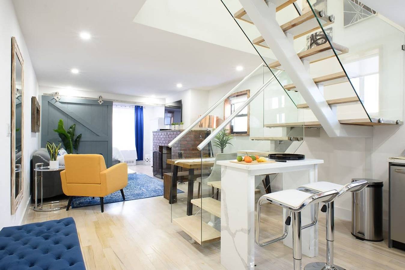 Entire apartment, 75-5B Luxury 3Br Duplex W d Elevator bldg in Manhattan, New York City