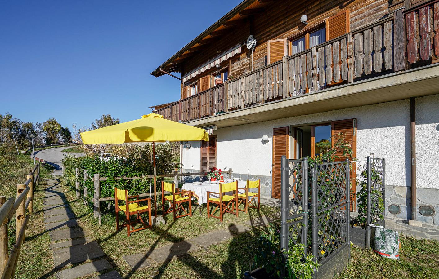 Gemütliche Wohnung mit Garten und Parkplatz, 2km von Careggine in Careggine, Garfagnana