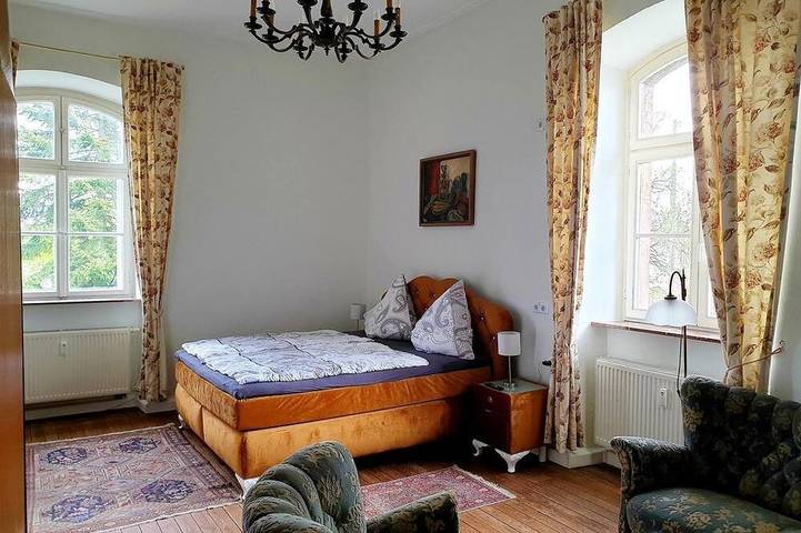 Ganze Wohnung, Ferienwohnung im Schloss \"de Maurice\" - Schloss Hilbringen in Merzig, Saar-Nahe-Bergland