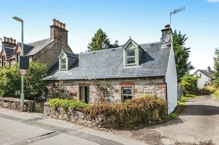 Log cabin for 4 people, with garden in Drumnadrochit