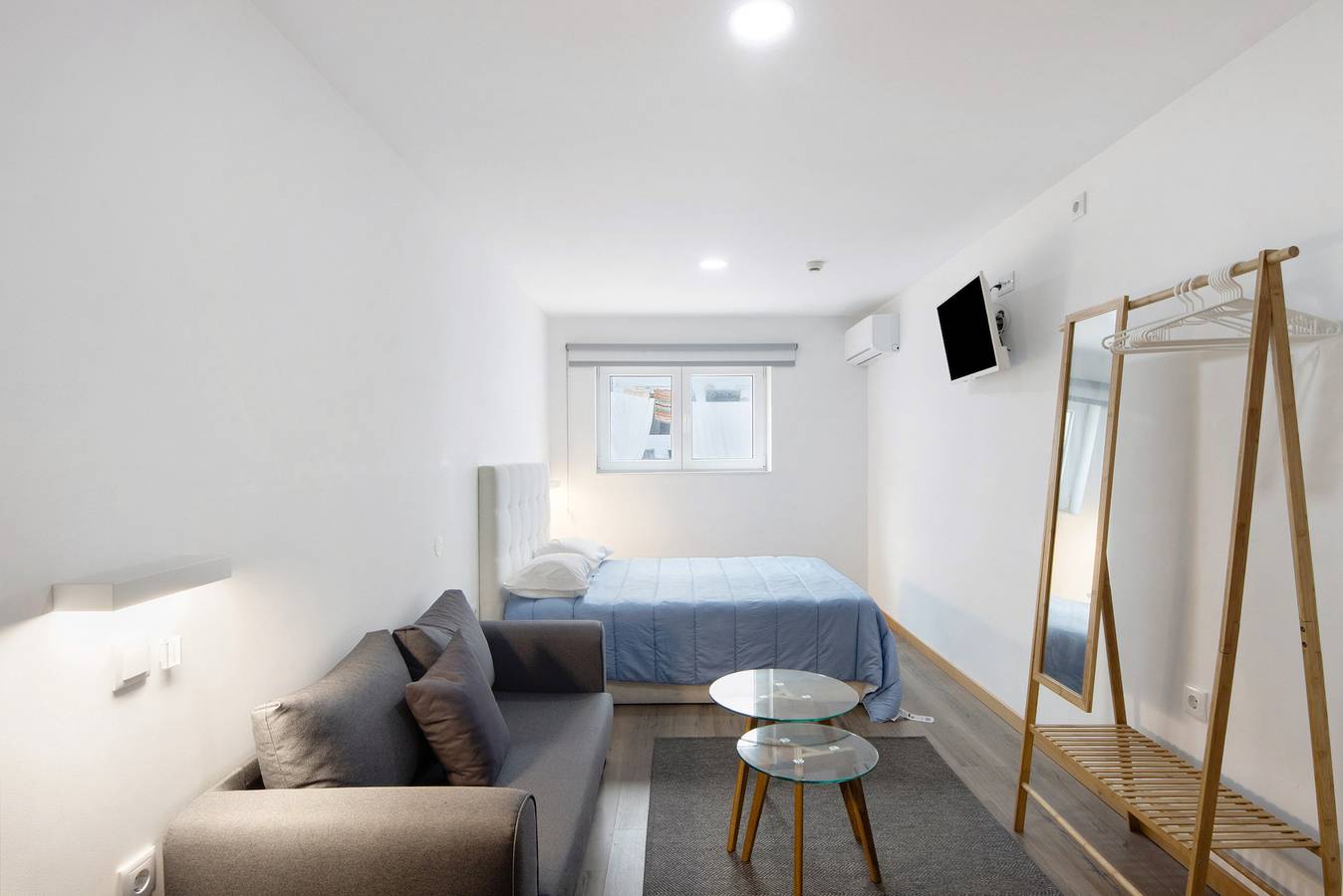 Quarto 'Al Katekero - Quarto 103' com acesso Wi-Fi e ar condicionado in Ria de Aveiro, Gafanha da Encarnação