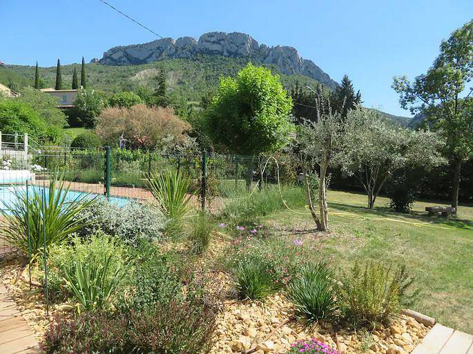 Le Refuge Des Cyprès in Buis-les-Baronnies, Région de nyons