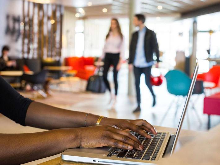 Hôtel pour 3 personnes, avec terrasse et vue à Montigny-le-Bretonneux - 3