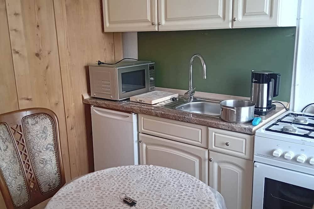 Ganze Wohnung, Ldl-Lusiv    1Zimmerwohnung  2 Eg  mit Treppenlyft in Bad Camberg, Landkreis Limburg-Weilburg