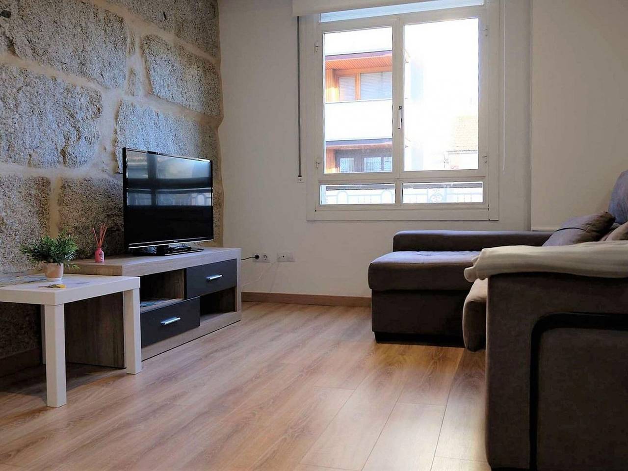 Apartamento entero, Apartamento de vacaciones para 6 personas con balcón in Orense, Provincia de Orense