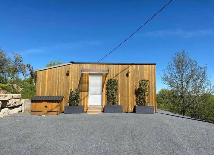Chalet pour 6 personnes, avec piscine et jardin ainsi que vue et terrasse - 1