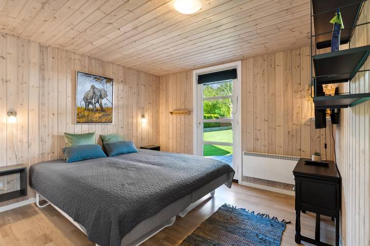 Home in Humble with WiFi in Humble, Langeland