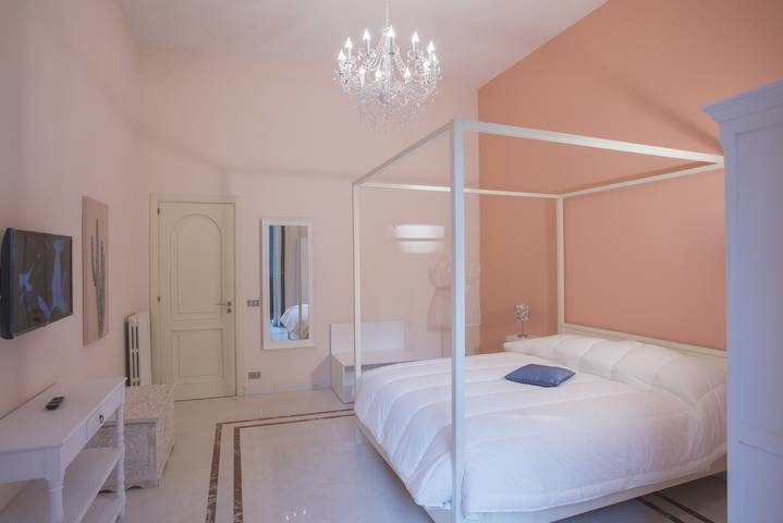 Gîte pour 5 personnes, avec balcon à Naples - 2