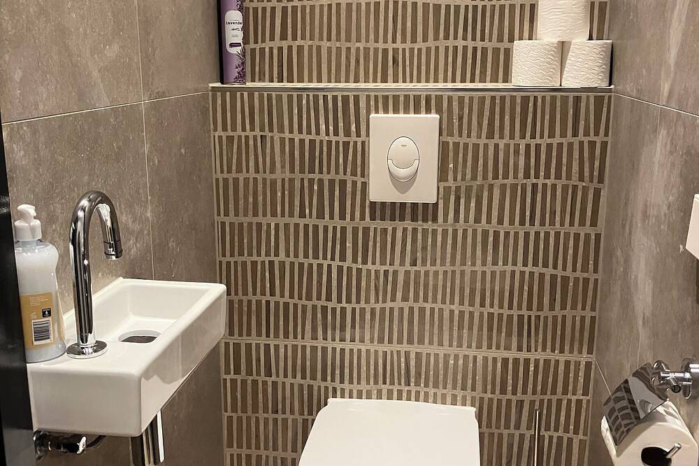 Entire apartment, Terracota Escape 3Bdr Apartments Juf in Rotterdam, South Holland