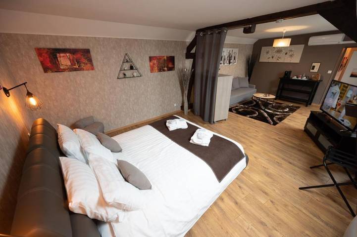 Location de vacances pour 4 personnes, avec terrasse ainsi que sauna et jacuzzi dans Écueil - 2