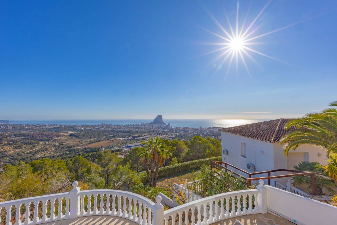 Villa Lehman - Plusholidays in Olta, Calpe